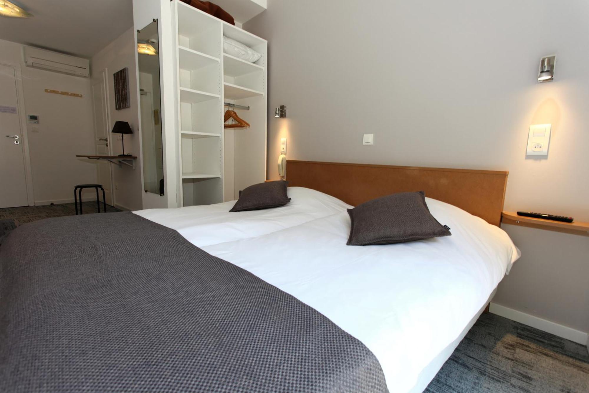 Hotel De L'Ill Strasbourg Bagian luar foto